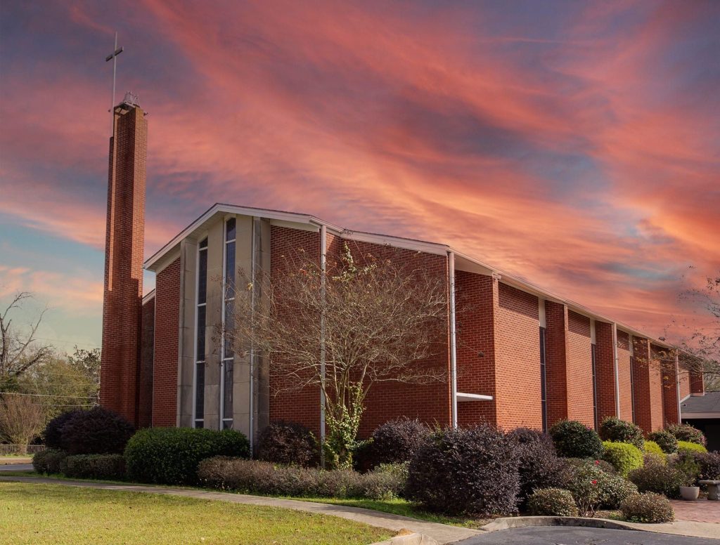 The exterior of the Ellisville First Methodist Church in Ellisville, MS.